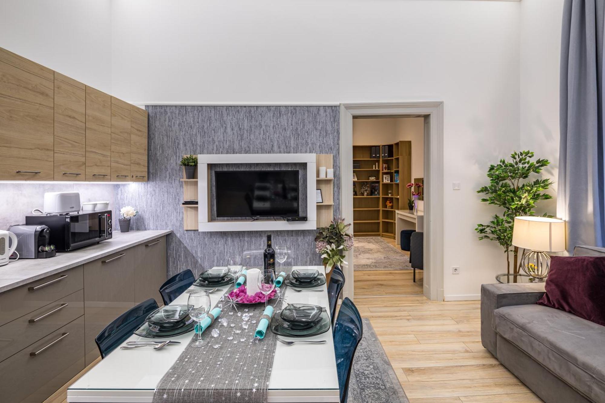 Central Market Residence — Photos 3
