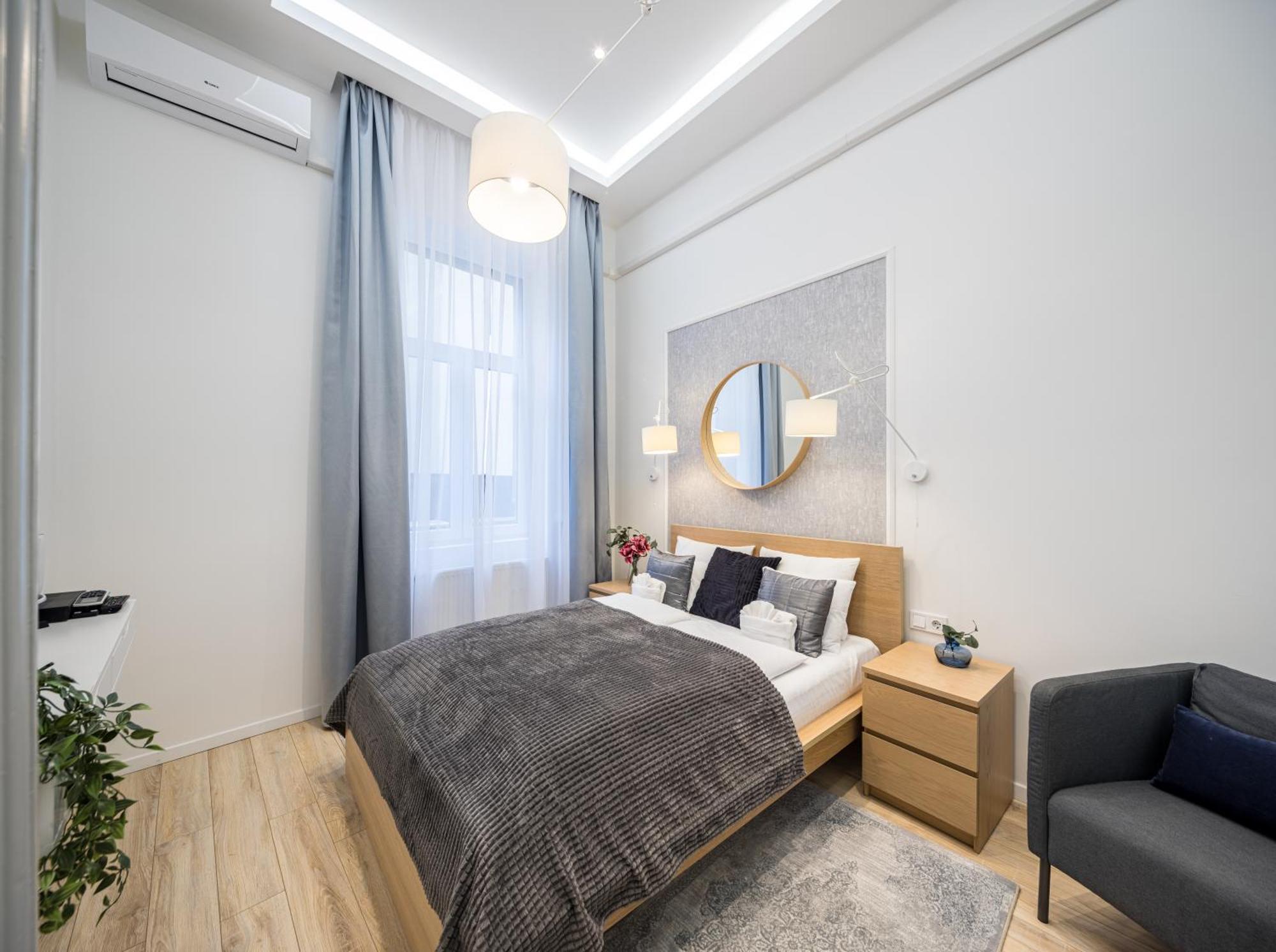 Central Market Residence — Photos 2