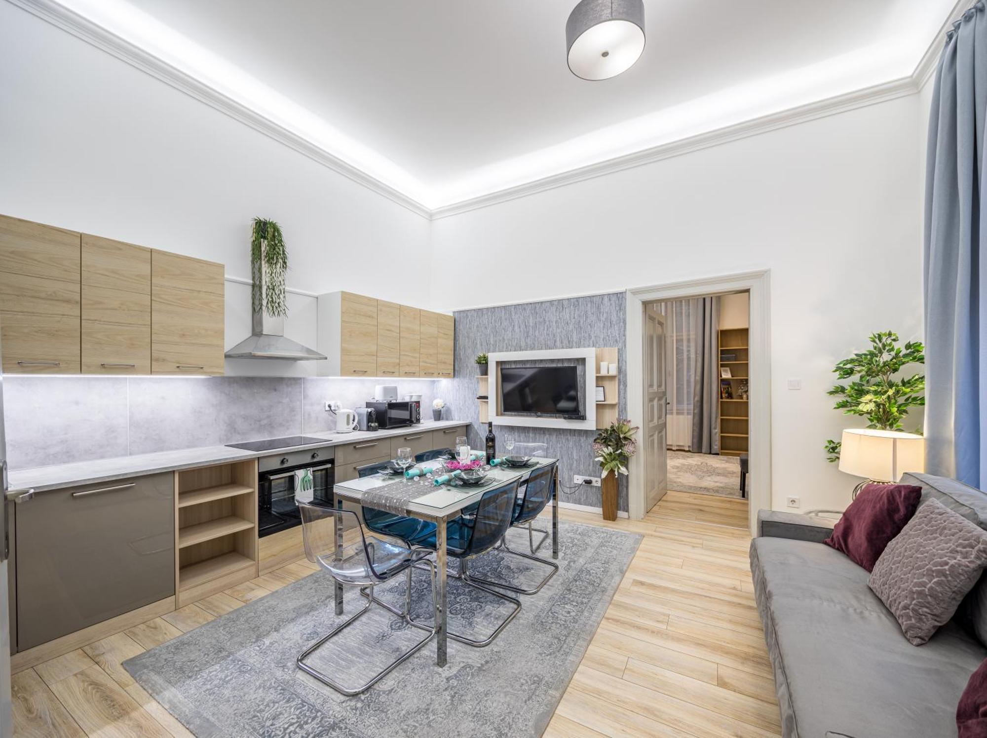 Central Market Residence — Photos 1